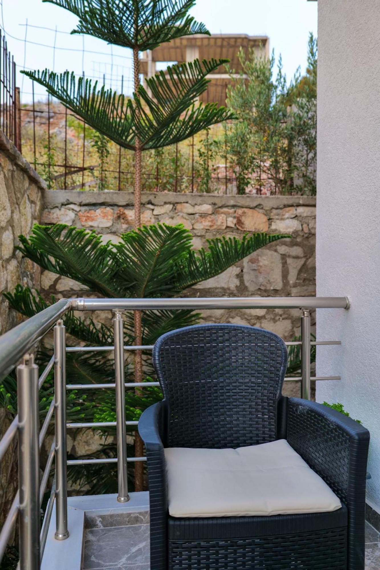 Vila Amare Sarande Exterior photo