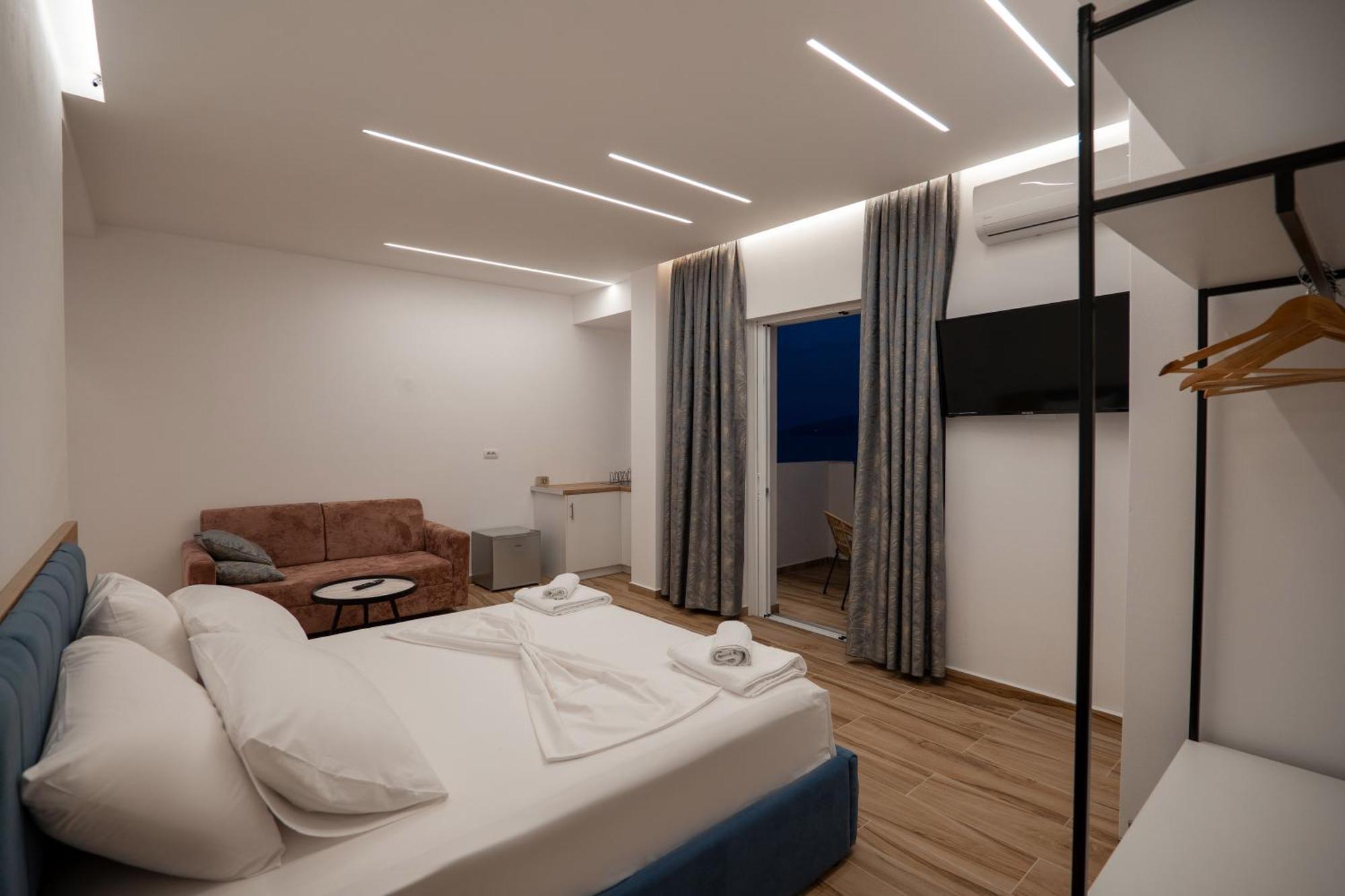 Vila Amare Sarande Exterior photo