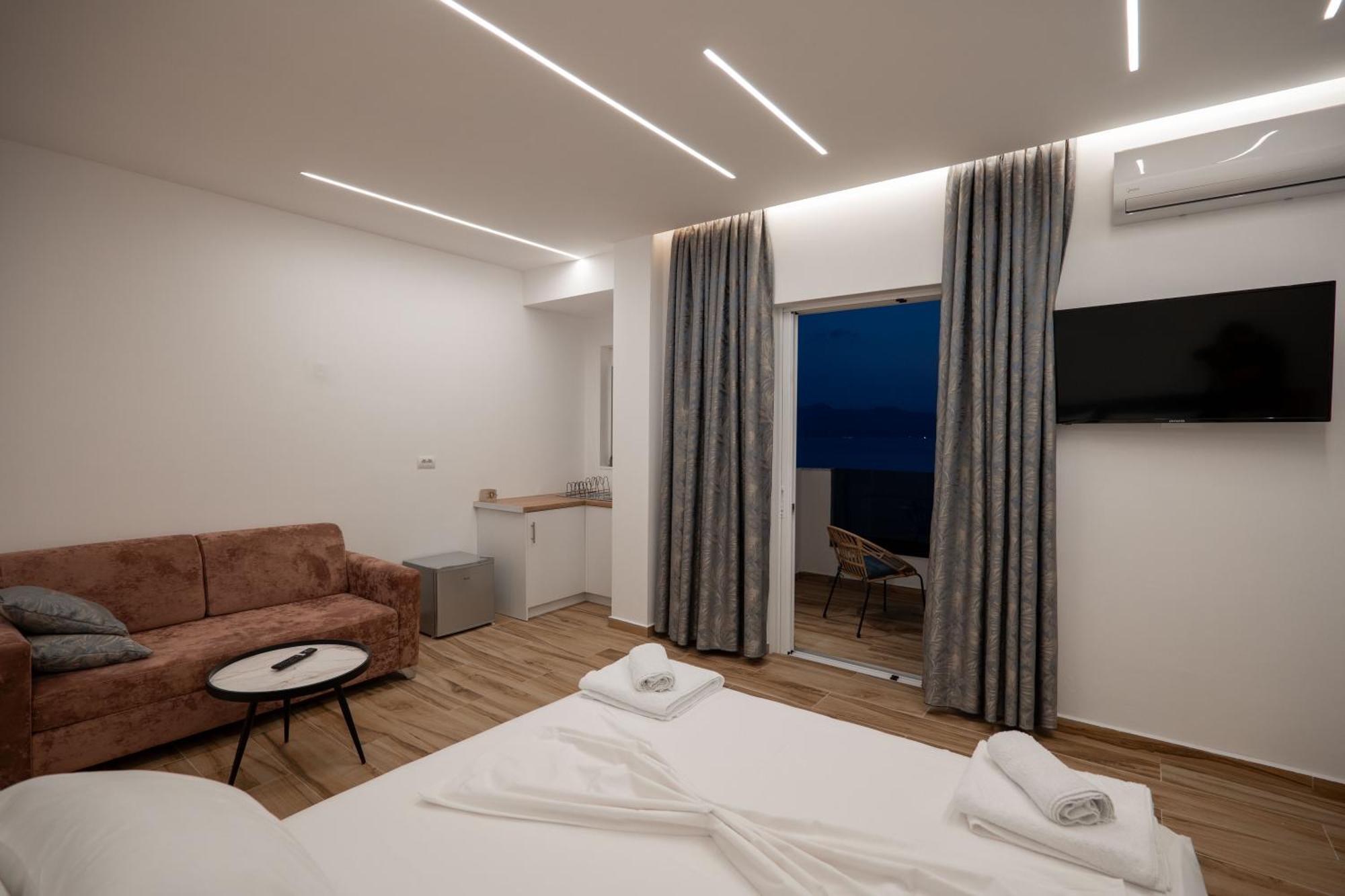 Vila Amare Sarande Exterior photo