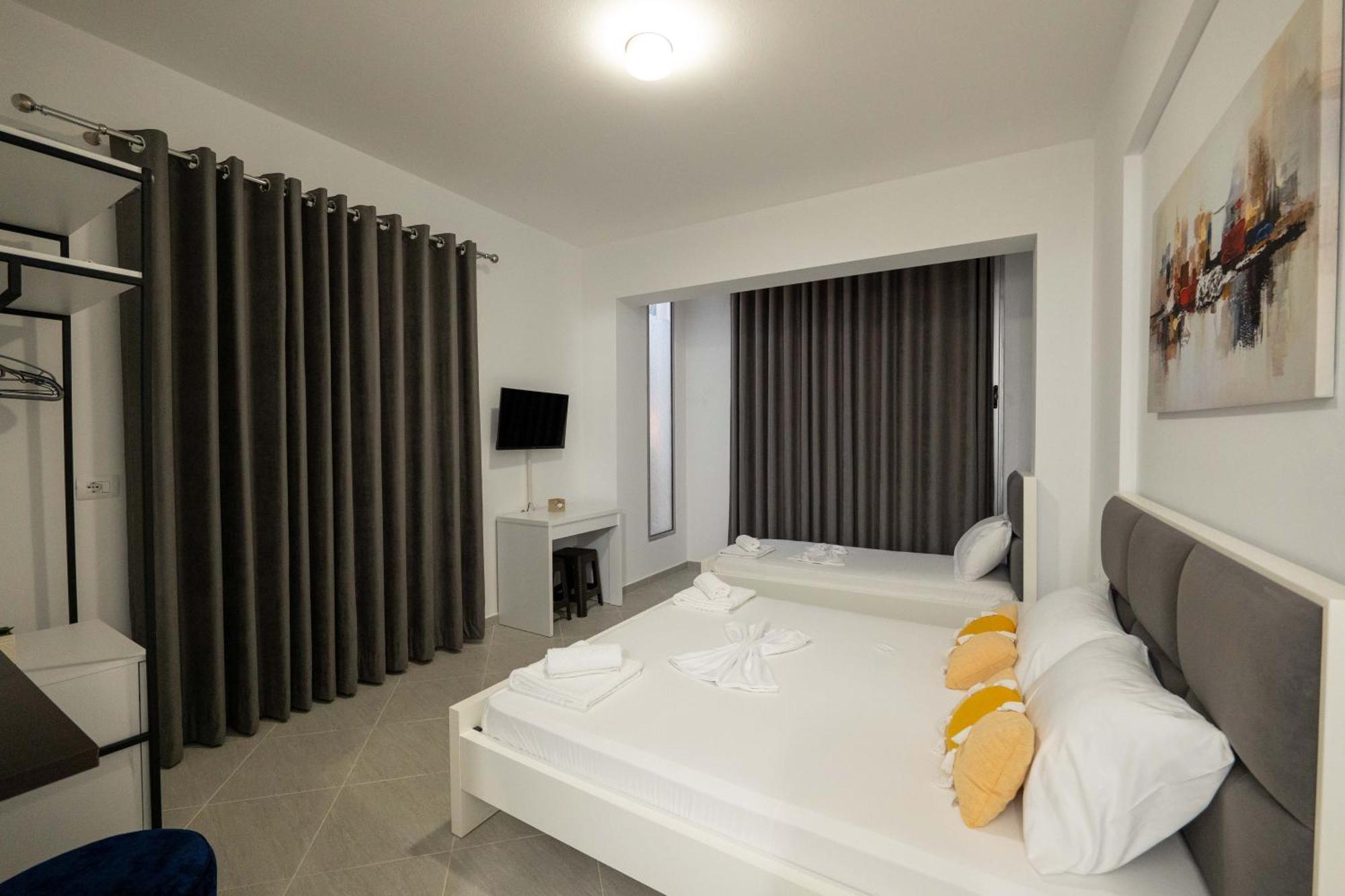 Vila Amare Sarande Exterior photo